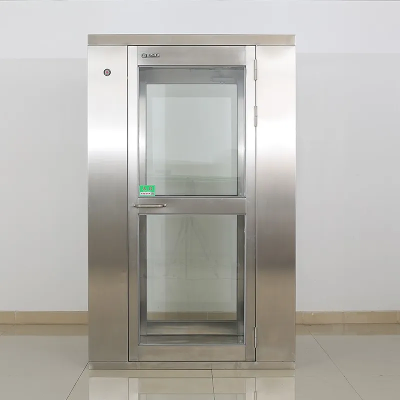 エアシャワーとエアロックの違いは何ですか？